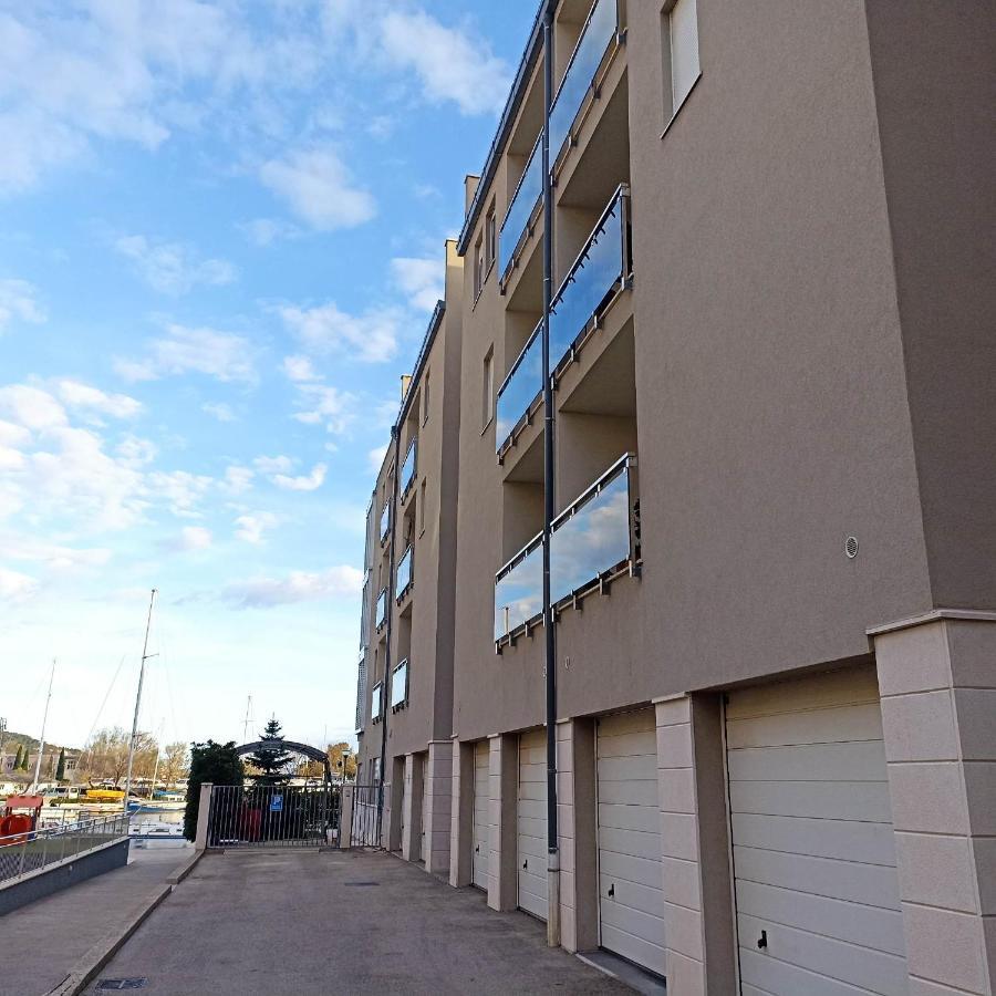 Family Apartment Noel - Omis Exterior photo