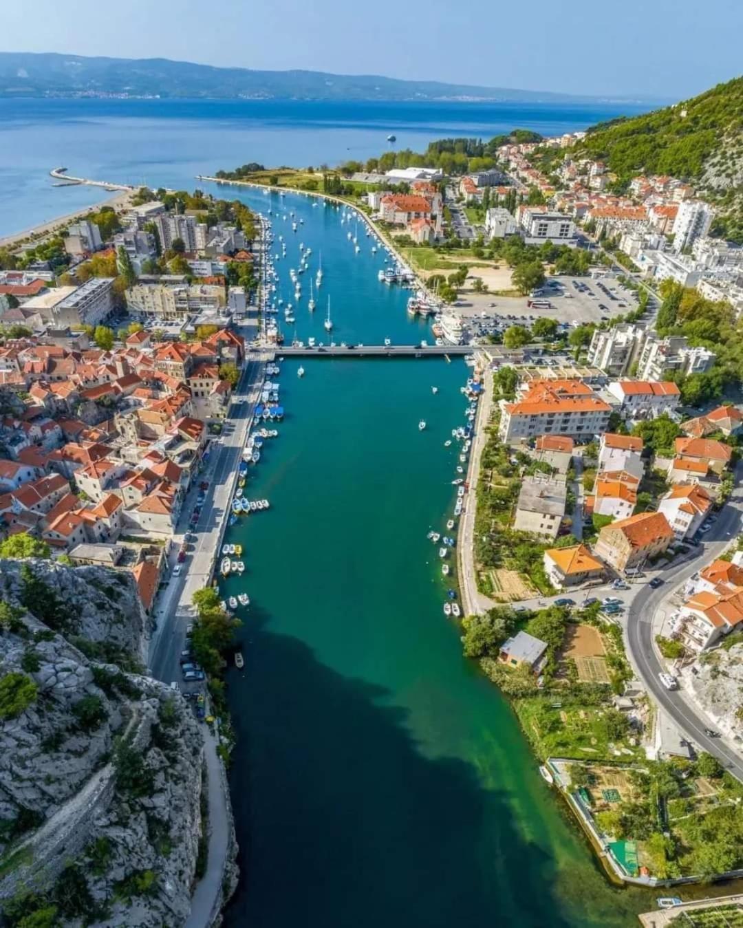 Family Apartment Noel - Omis Exterior photo